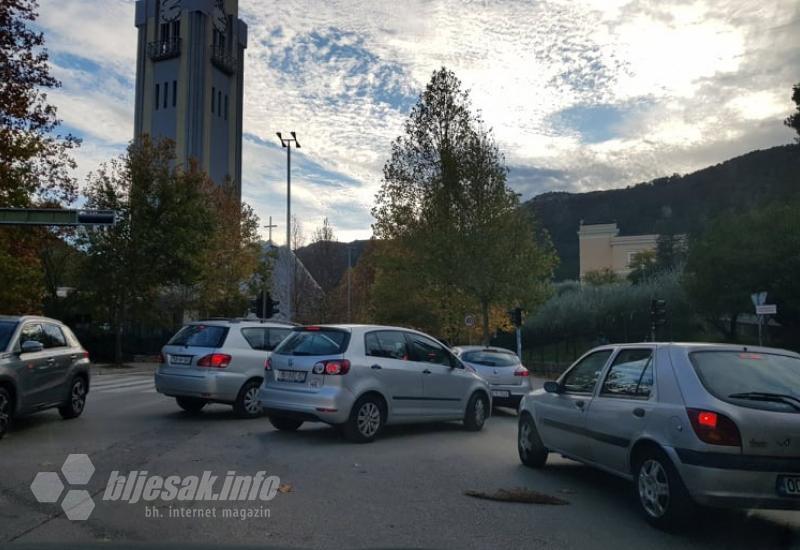 Prometne gužve kod Katedrale - Mostar radovi gradilište