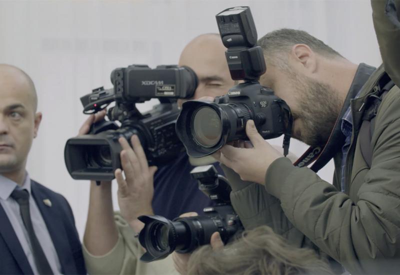 Napadi na novinare u BiH za tužiteljstva nisu krivična djela