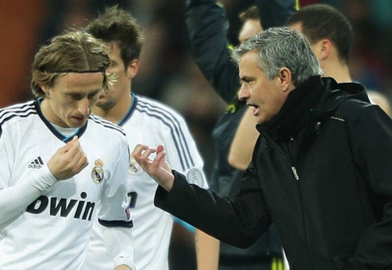 Luka Modrić i Jose Mourinho bili su skupa u Realu - Španjolski novinar plasirao senzaciju: Mourinho zove Modrića u Spurse