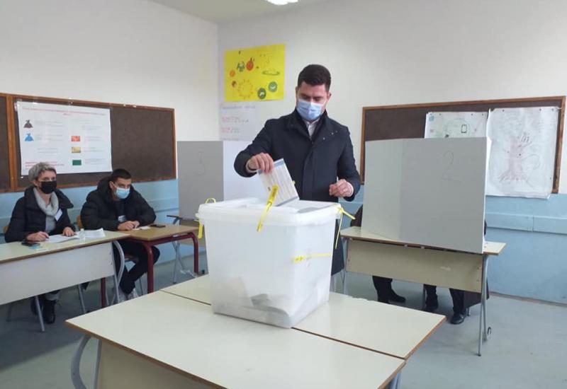 Zalihić po prvi put glasovao na mostarskim izborima