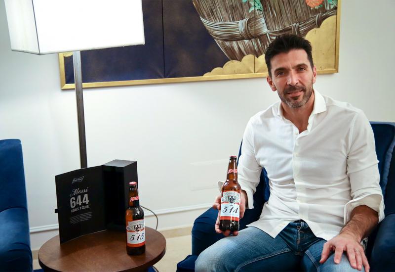 Gianluigi Buffon pokazuje svoje darove - Poznata pivovara zbog Messijevog rekorda časti vratare