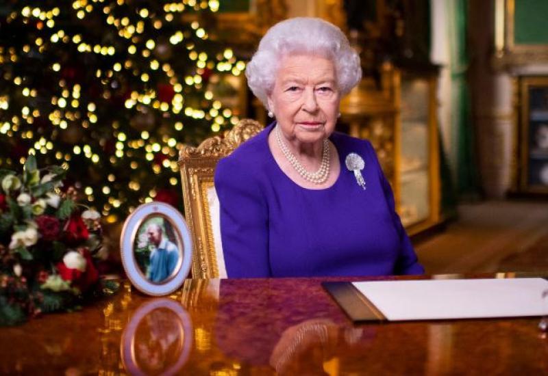 U najtežem razdoblju za Britance kraljica Elizabetha poslala poruku narodu