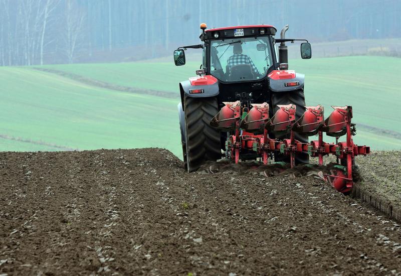 Poljoprivrednici ljuti: Ministri glasovali protiv zaštite domaće proizvodnje!