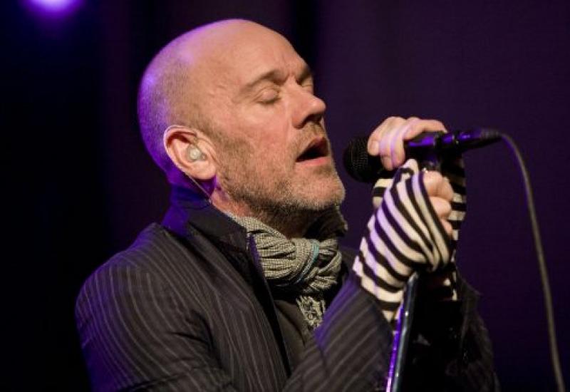 Michael Stipe - multimedijalni umjetnik - R.E.M. i njihov pjevač i zaštitini znak - Simboli jedne rock ere