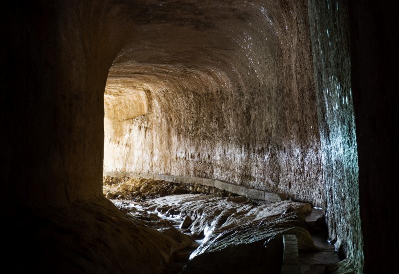 Foto: artofwayfaring.com - Ostavština moćnog carstva - Tunel star 2000 godina građen golim rukama