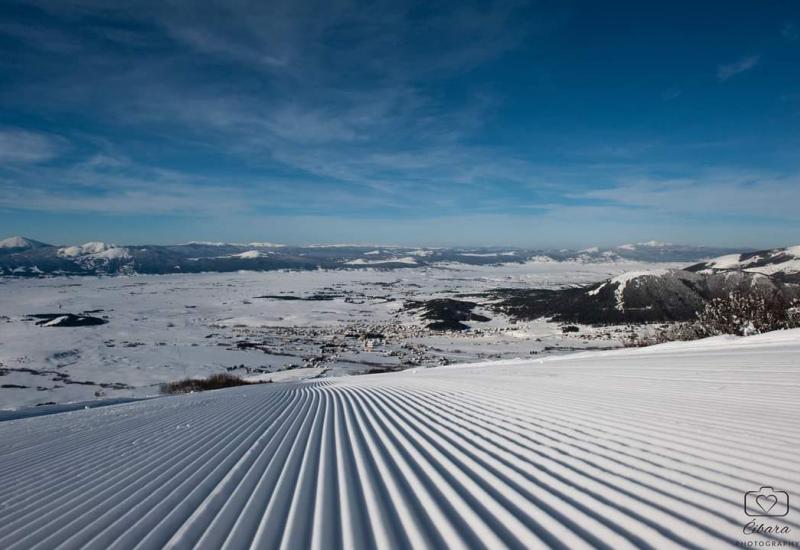 Kupreška skijališta svake godine okupljaju sve više skijaša i snowboardera iz BIH i Hrvatske