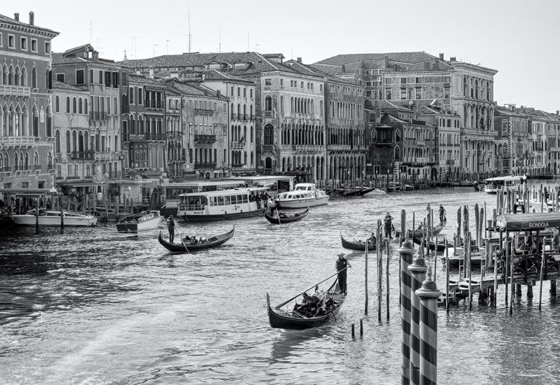 Zbog skoka u venecijanske kanale: Gradonačelnik daje "idiotu diplomu za glupost" 