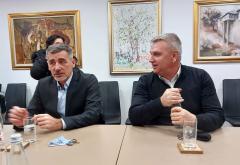Sastanci za ruke: Koalicija pokušava dobiti podršku za Guzina