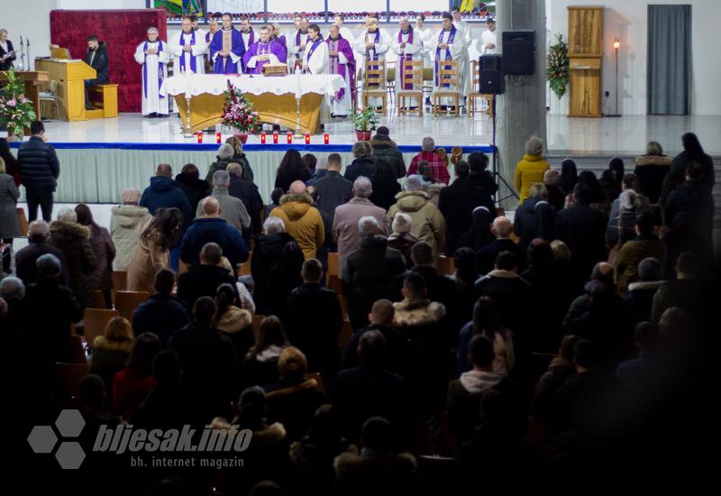 Proslavljena Sveta misa za pobijene fratre i puk u Mostaru
