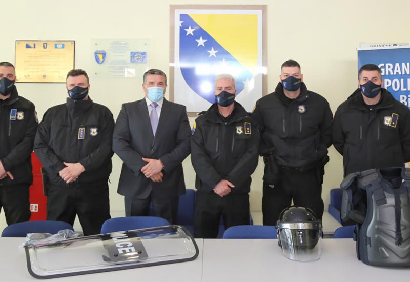 Donirana oprema - Savezna policija Njemačke kolegama u BiH donirala opremu u vrijednosti 400.000 KM 