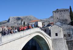 Skok sa Starog mosta u čast Dana neovisnosti BiH