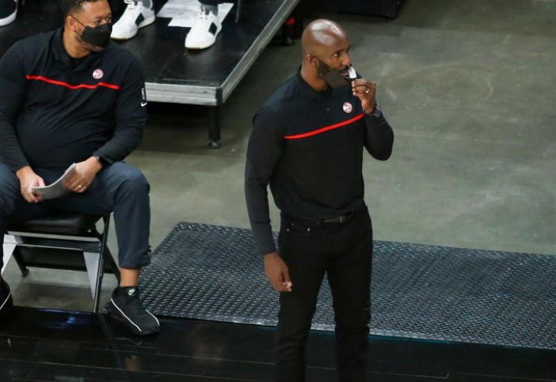 Lloyd Pierce - Atlanta smijenila trenera