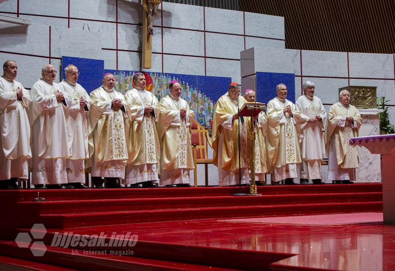 Kardinal Puljić i članovi Biskupske konferencije BiH slavili Misu u čast sv. Josipa u Mostaru