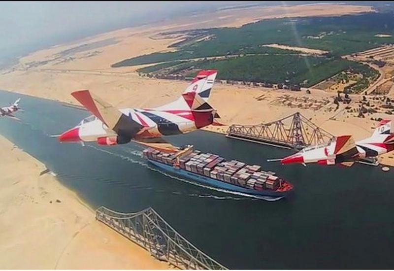 Nastavlja se promet Sueskim kanalom - Nastavlja se promet u Suezu