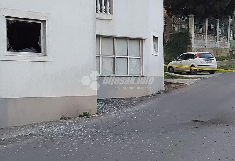 Na cestu ispred obiteljske kuće bačena eksplozivna naprava - Mostar: Na cestu ispred obiteljske kuće bačena eksplozivna naprava