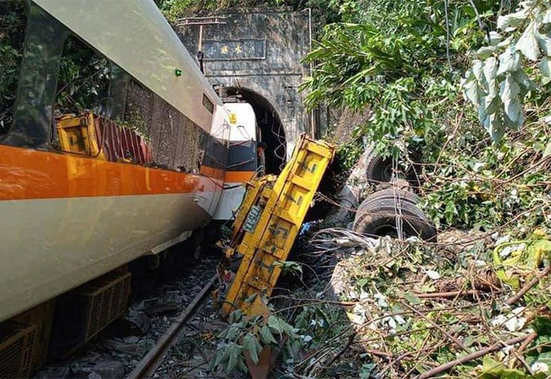 Više od 40 mrtvih u željezničkoj nesreći
