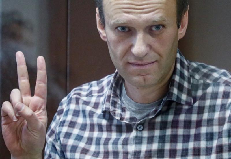 Aleksej Navaljni  - Navaljni prebačen u bolnicu