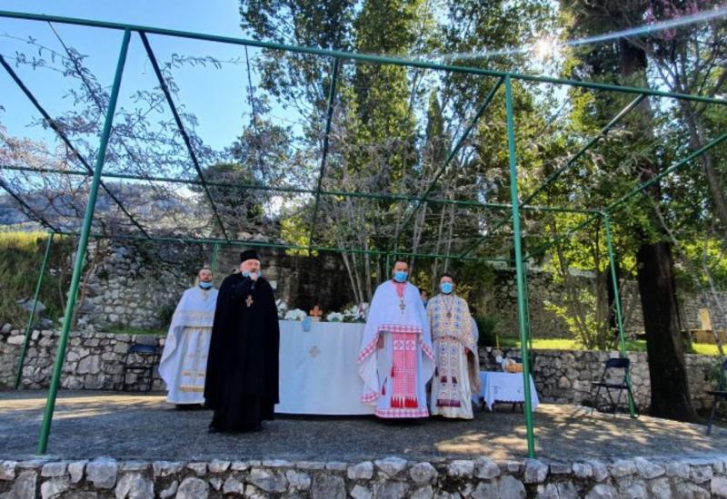 Proslava slave u Manastriru u Žitomisliću - Manastir Žitomislići proslavio slavu: 