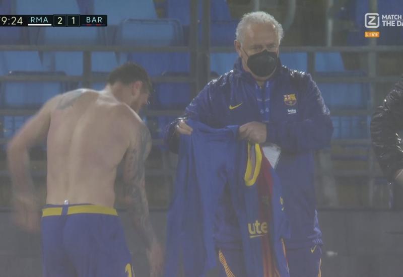 Messi se u el Clasicu toliko pothladio da se sav tresao i morao promijeniti dres - Zaledio se: Messi se doslovno tresao od hladnoće