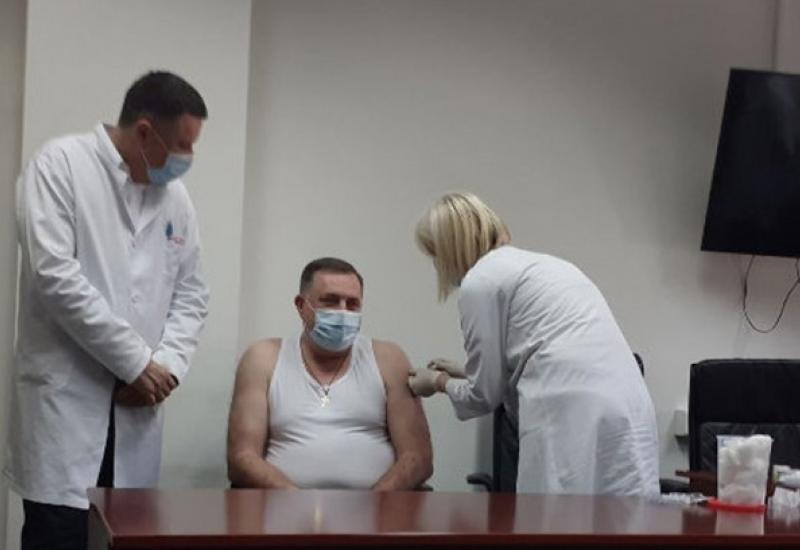 Dodik primio cjepivo protiv virusa korona - Dodik primio Rusa