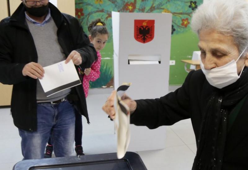 Izlazne ankete: Albanski vladajući socijalisti pobjednici izbora