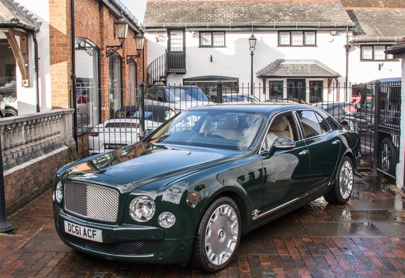 Prva ruka: Prodaje se očuvani Bentley koji je vozila britanska kraljica