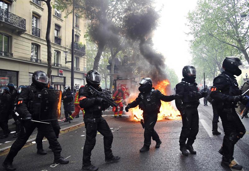 Sukobi s policijom na ulicama Francuske - Sukobi s policijom na ulicama Francuske