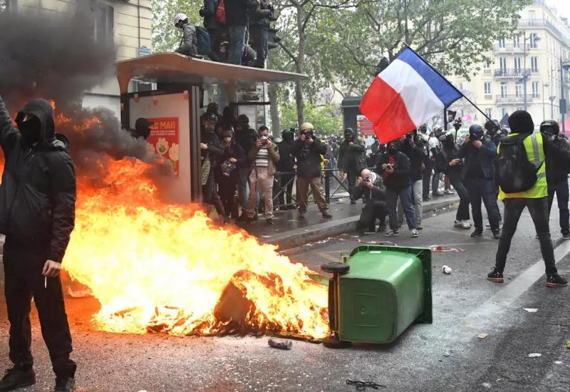 Sukobi s policijom na ulicama Francuske