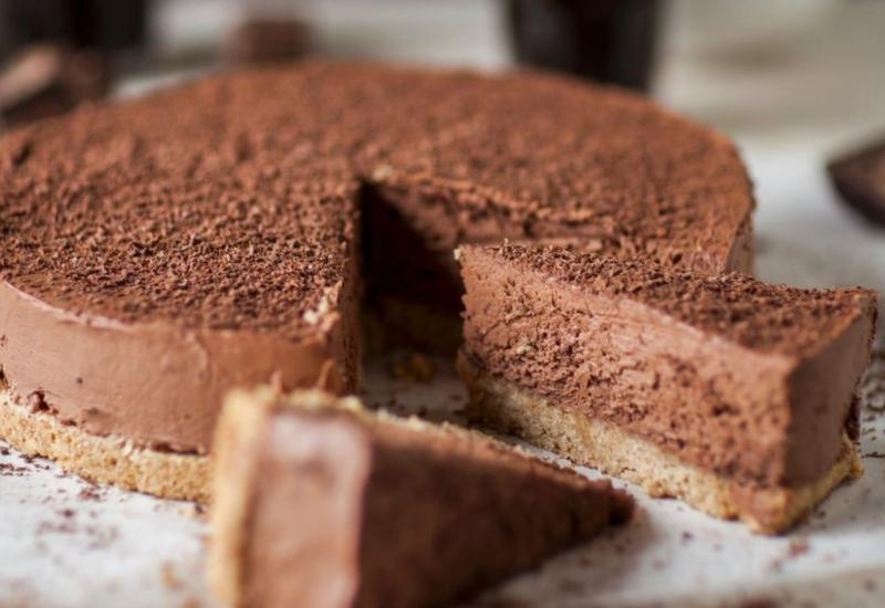 Čokoladni cheesecake - Najkremastiji kolač gotov za 15 minuta 