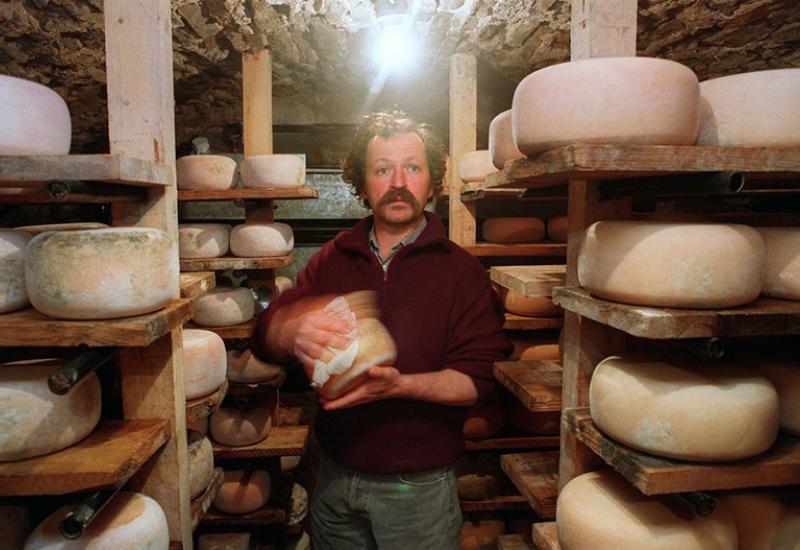 Savršen omjer vlade i cirkulacije zraka u pećinama Cambalou - Zaštićeno selo na jugu Europe: Raj za ljubitelje sira