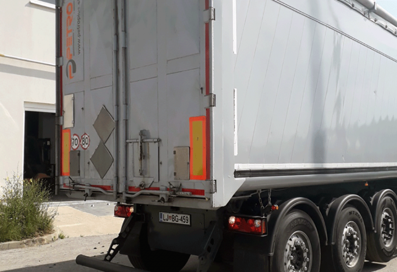 Započeo transport mulja - Započeo transport: Mostarski mulj odlazi u Austriju