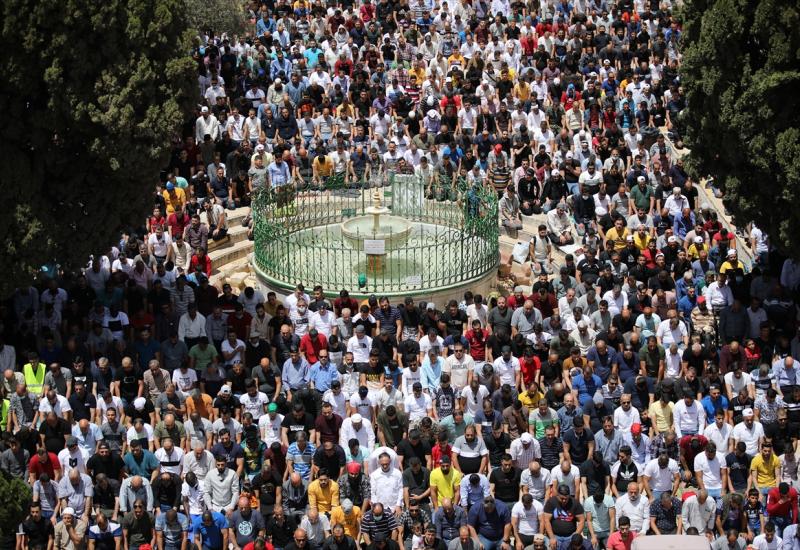 Tisuće u džamiji Al-Aksa; prosvjed protiv deložacija Palestinaca u Jeruzalemu