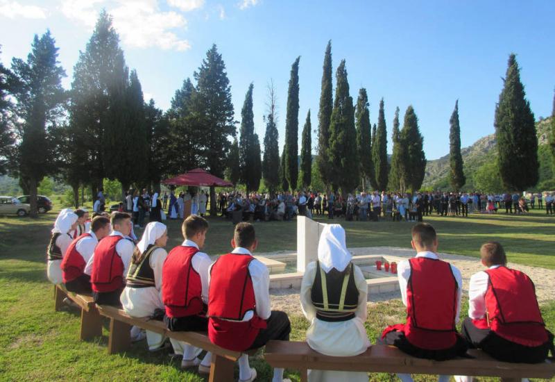 Na Radimlji kod Stoca sv. Misa i komemoracija, subota 22. svibnja 2021.