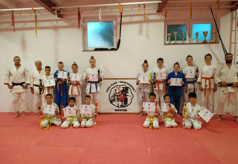 29 članova Hercegovca promovirano u viši judo stupanj