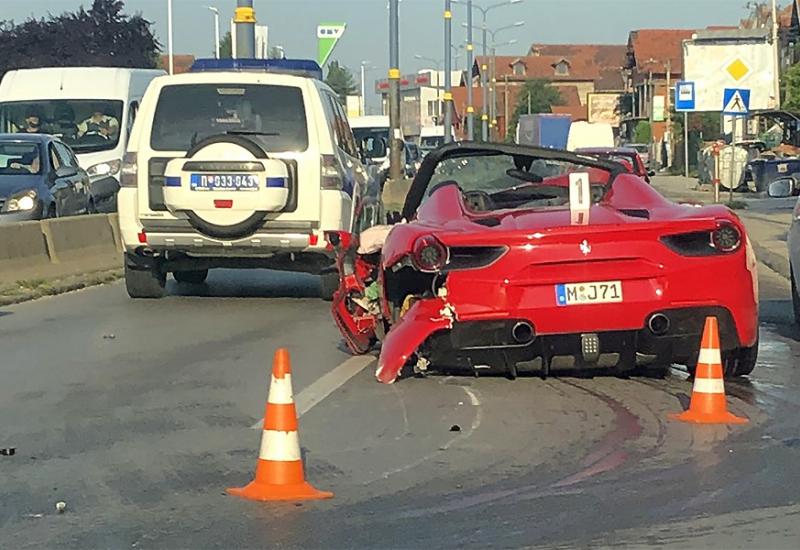 Razbili Ferrari misleći od hitne da je policija?!