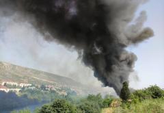 Oblak dima nad Mostarom, gori u Rodoču 