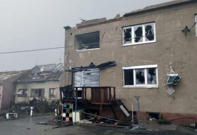 Tornado pogodio Češku: Stotine ozlijeđenih, petero mrtvih