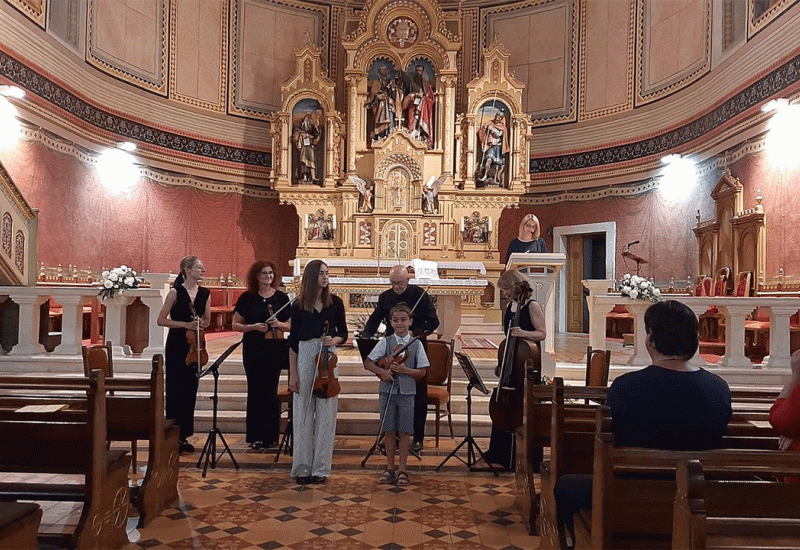 Mostarski gudački kvartet priuštio zvuke baroka Livnu - Mostarski gudački kvartet priuštio zvuke baroka Livnu