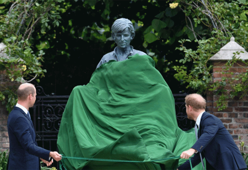 William i Harry otkrili kip princeze Diane