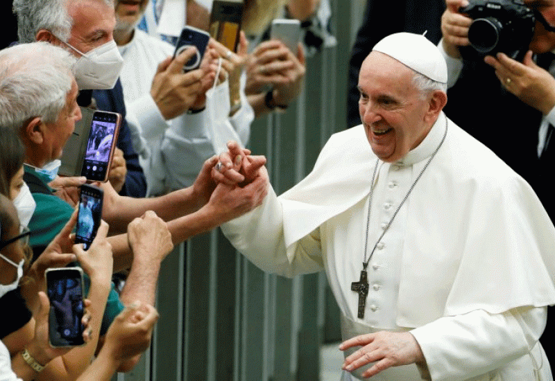 Papa se našalio da su ga neki željeli vidjeti mrtvog i pripremali konklavu
