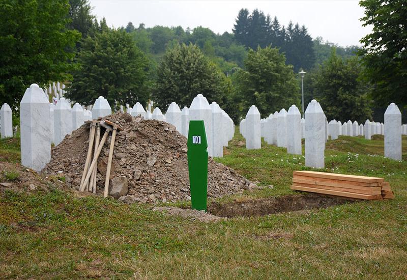 Komisija tvrdi da grobnice kraj Srebrenice pored muslimanskih kriju i srpske žrtve