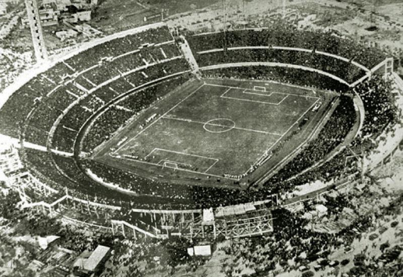 Estadio Centenario kapaciteta približno 100.000 ljudi izgrađen uoči Mundijala 1930. - Sve je počelo na današnji dan 1930. godine u Montevideu