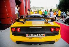 VIDEO| Mostarci 'parili' oči luksuznim automobilima 