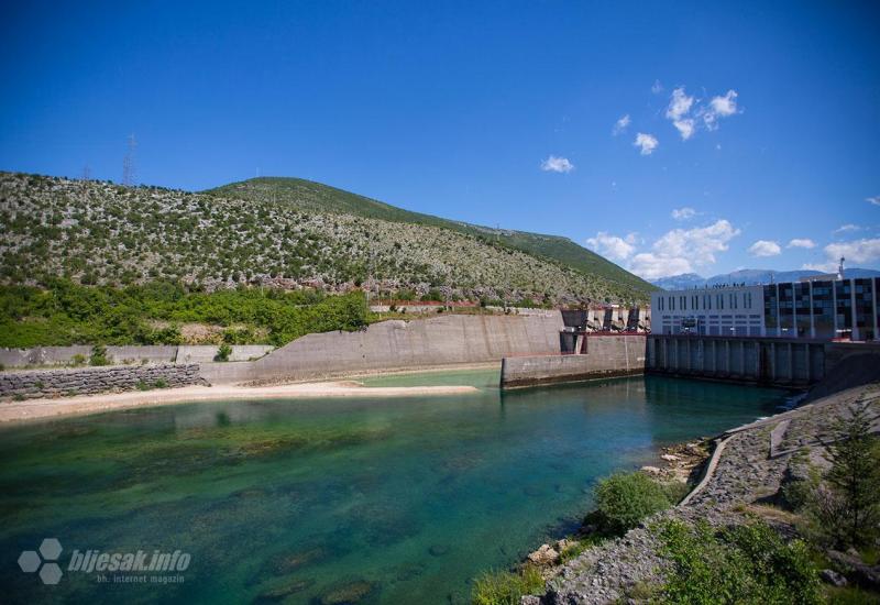 Narančasto u Mostaru