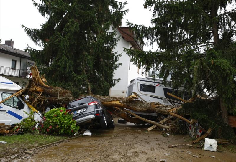  Jako nevrijeme u Njemačkoj, raste broj poginulih -  Jako nevrijeme u Njemačkoj: U poplavama život izgubilo 105 osoba