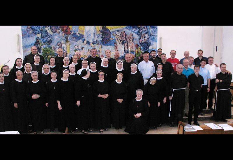Svećenici, redovnici i redovnice okupljaju se na Bilima