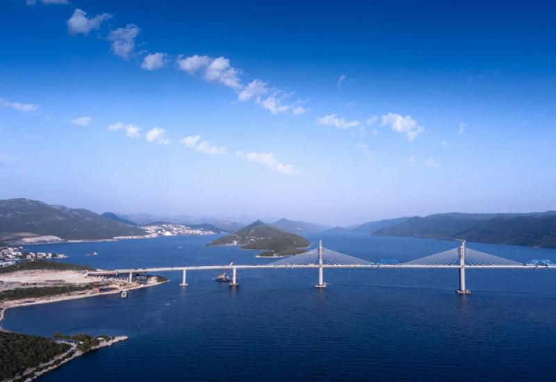Pogledajte kako izgleda Pelješki most iz zraka