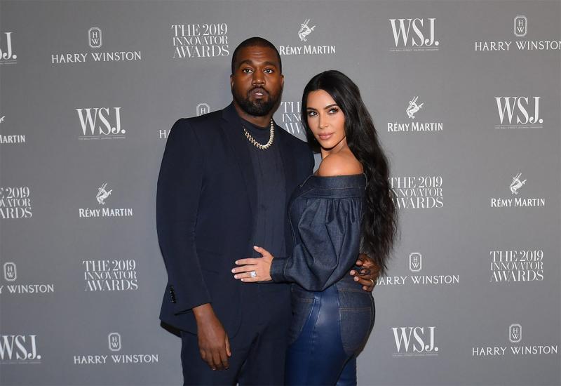 Kim Kardashian sa Kanye Westom na predstavljanju njegovog albuma "Donde"