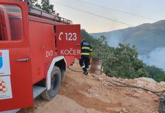 ŽZH: Vatrogasci u borbi s velikim požarom, apel upućen i građanima