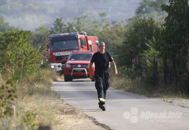 Požar se spustio u Donju Jasenicu i Bačeviće, na požarištu i gradonačelnik Kordić